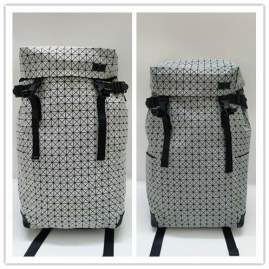 Picture of Issey Miyake Handbags _SKUfw179570489fw